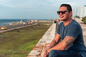 <strong>Maximiliano Oporto</strong>- Compradora de Facebook